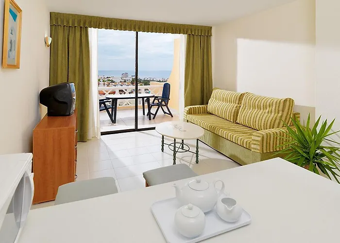 Paradise Court شقة فندقية 2*