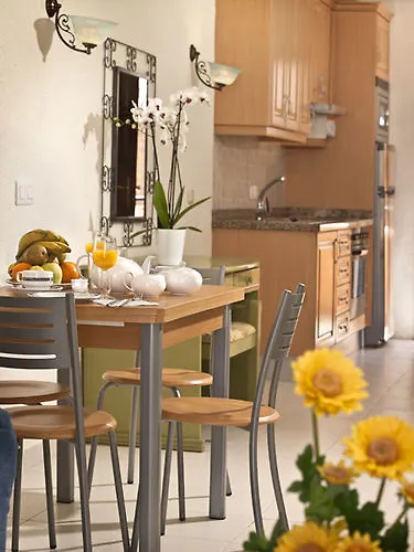 Paradise Court أذيخي