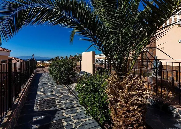 Paradise Court أذيخي