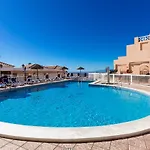 Paradise Court Aparthotel