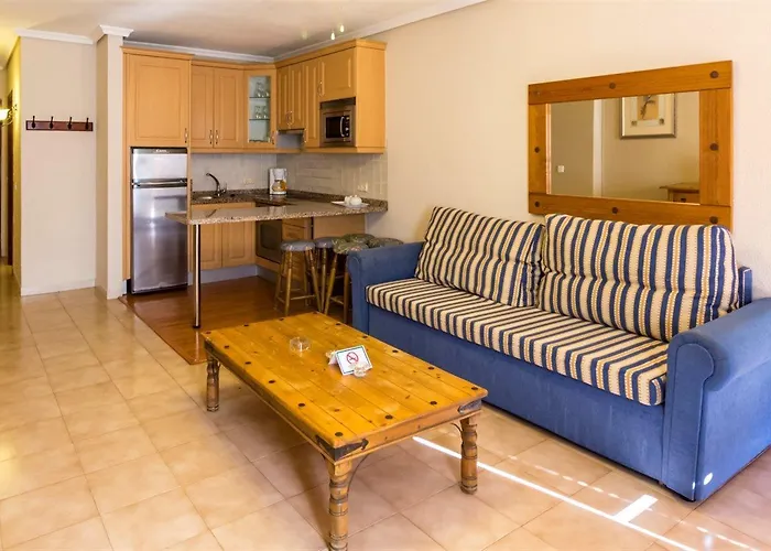 Paradise Court Apartahotel