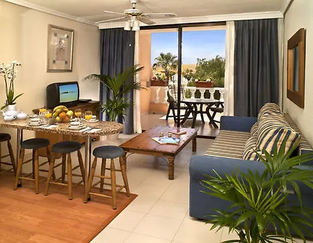 Apartahotel Paradise Court 2*